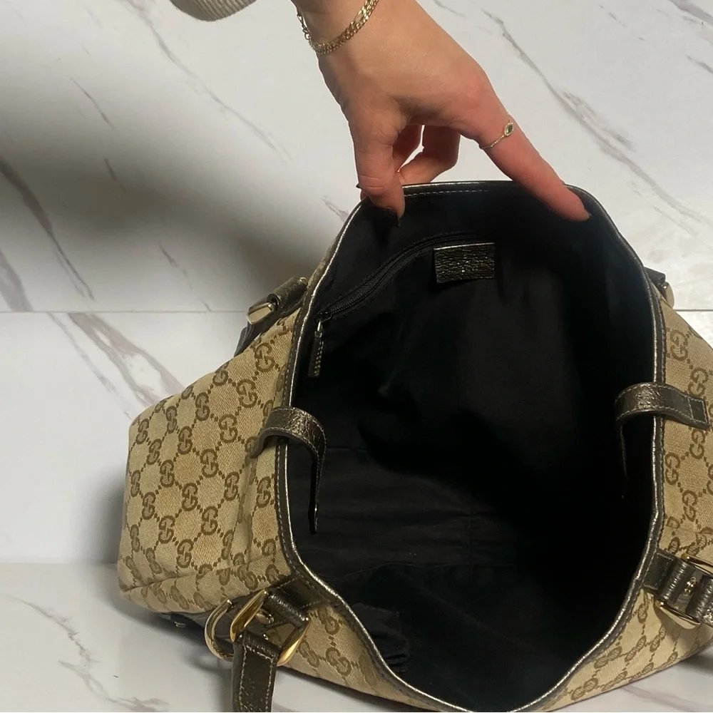 Authentic Gucci GG Tan Canvas Pelham Shoulder Bag. - Picture 2 of 7